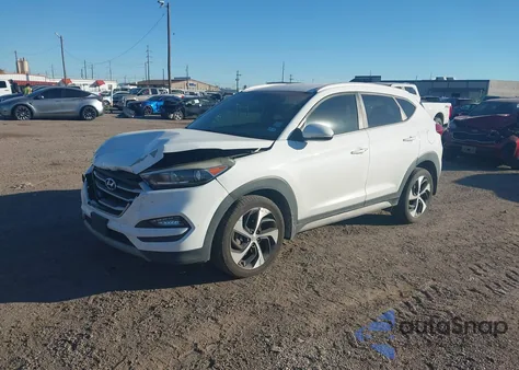 2018 Hyundai Tucson Sport z USA, uszkodzony, nr VIN KM8J33AL5JU763160